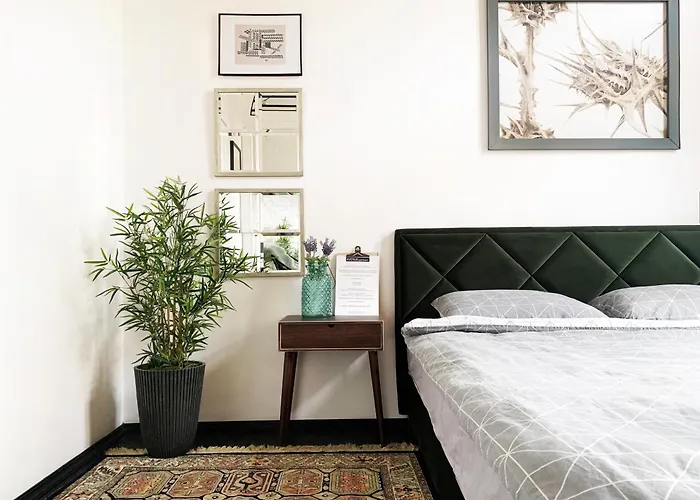 Avenue Apartments