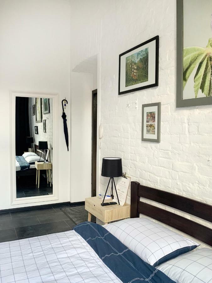 Avenue Apartment *