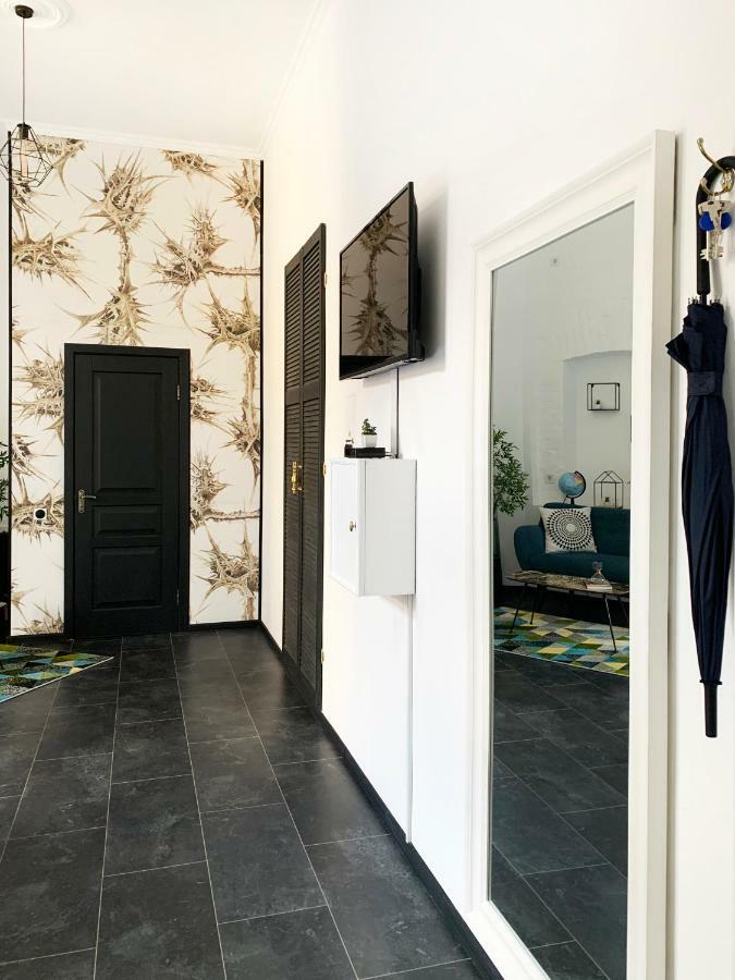 Apartment Avenue *